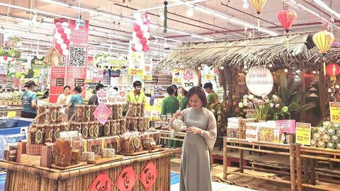 Người trẻ đổi “gu” mua sắm, rời thói quen “tiện đâu mua đó"