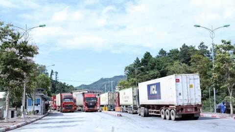 2 ngày, 3.822 xe hàng hóa xuất nhập khẩu qua cửa khẩu tỉnh Lạng Sơn