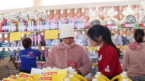 Đà Nẵng: Ấm áp Chợ Tết 0 đồng cho người yếu thế