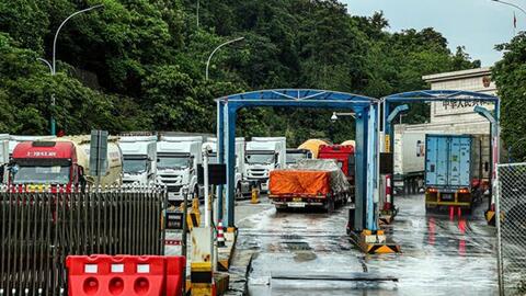 Xuất nhập khẩu qua các cửa khẩu Lạng Sơn ngày 4/3/2026: Xuất khẩu tăng 46 xe