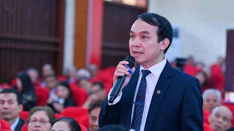 Cử tri Hải Phòng gửi gắm kỳ vọng phát triển công nghiệp, năng lượng và giáo dục
