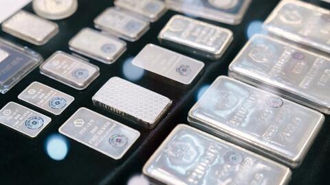 Giá bạc hôm nay 16/3/2026: Giá bạc thế giới suy giảm