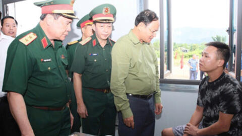 Lai Châu: Bàn giao 24 căn nhà tái định cư cho người dân Mường Than