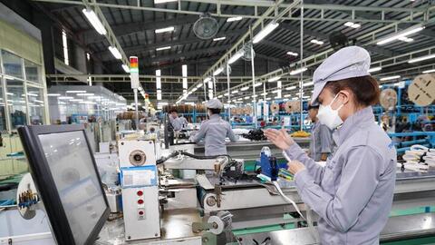 Tăng trưởng hai con số: Thấy gì từ các địa phương?
