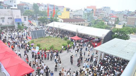 Trường Đại học Điện lực rộn ràng đón tân sinh viên D21