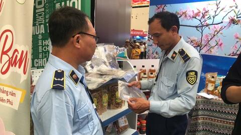 Hà Nội tăng cường kiểm soát kho hàng, điểm tập kết dịp cuối năm