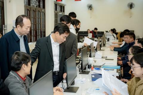 TP Huế lên phương án hỗ trợ 776 cán bộ nghỉ hưu trước tuổi