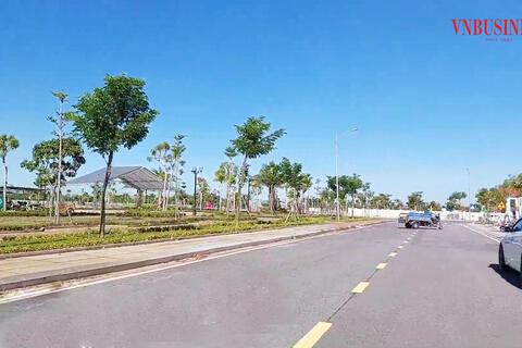 Sốt đất như lò xo bị nén, môi giới tái xuất tung chiêu ‘lùa gà’