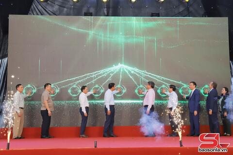Khánh thành dây chuyền đồ hộp giấy rau quả lớn nhất miền Bắc