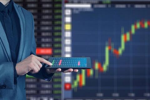 Chứng khoán: Còn cơ hội tốt cho nhà đầu tư lên tàu?