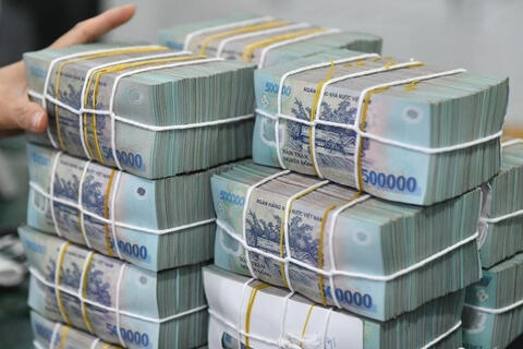 Tín dụng có thể vượt xa mục tiêu và nỗi lo sức ép lạm phát