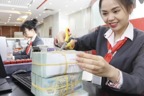 Hơn 33.000 tỷ đồng vốn chảy vào ngân hàng, CAR sẽ bứt phá;?