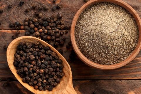 Thị trường thiếu hàng cục bộ, giá tiêu tăng 500 đồng/kg