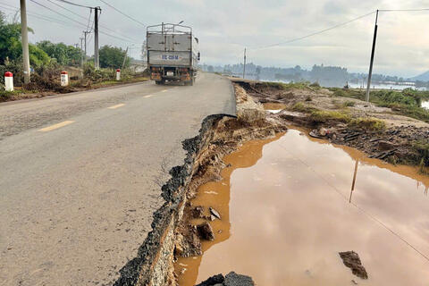 Gia Lai: Bão lũ tàn phá hạ tầng, thiệt hại hơn 800 tỷ đồng