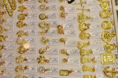 Vàng nhẫn tăng thêm 1 triệu đồng/lượng, giá vàng trong nước tiếp tục lập đỉnh
