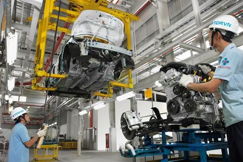 Chuyên gia, doanh nghiệp nói gì về sản xuất công nghiệp năm 2025?