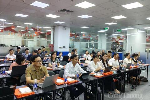 Hà Tĩnh: Doanh nghiệp nâng cao năng lực trên sàn thương mại điện tử