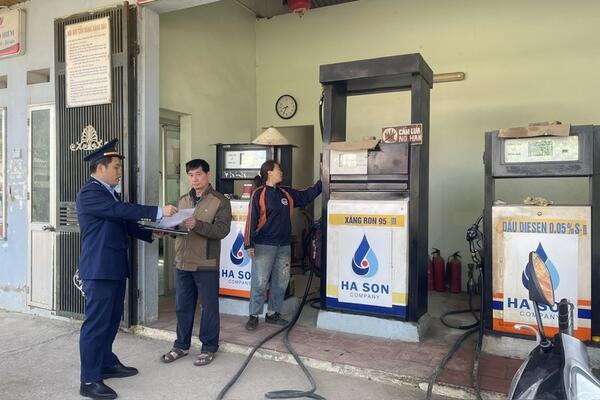 Lạng Sơn: 100% cửa hàng xăng dầu ký cam kết bán hàng đúng quy định