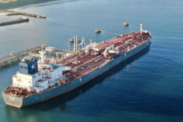 Dầu thô của Nga có thể được bán khi đang mắc kẹt trên biển