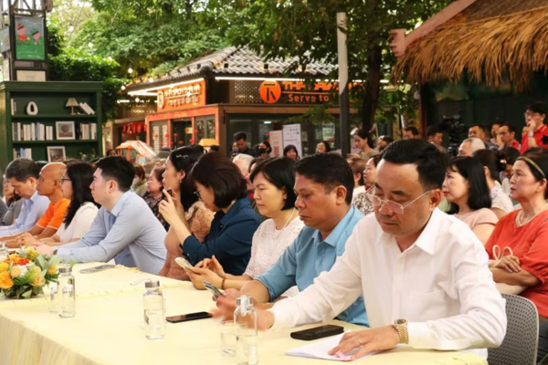 9 năm ngày Phố Sách Hà Nội ra đời