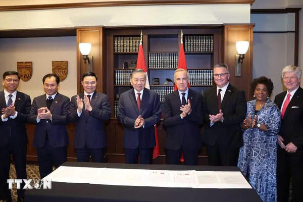 Việt Nam - Canada: Tăng cường hợp tác năng lượng và chuyển dịch năng lượng sạch