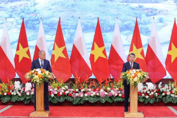 Việt Nam, Ba Lan thiết lập quan hệ Đối tác chiến lược