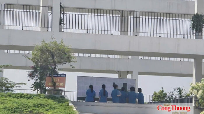 Sáng nay, 326 thí sinh tại điểm thi chuyên Tuyên Quang thi môn đầu tiên