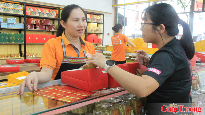 Gia Lai: Thị trường bánh Trung thu vào mùa, người mua lựa chọn kỹ