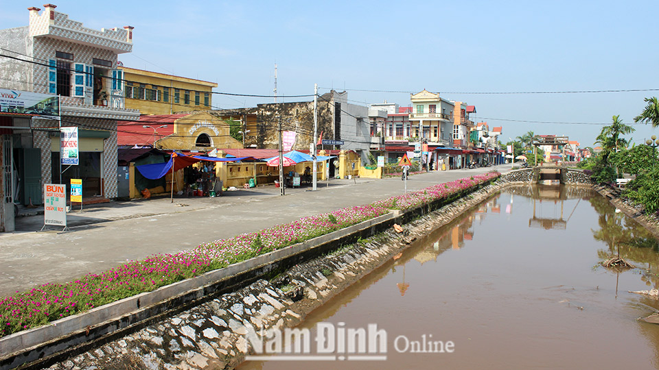 Một góc nông thôn mới xanh - sạch - đẹp xã Hải Quang.