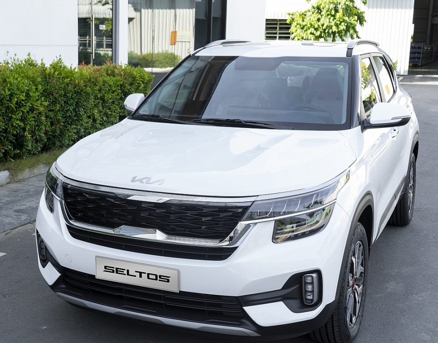 Kia Seltos 1.4 gia tăng trang bị tất cả các phiên bản, thay đổi nhận diện với logo mới