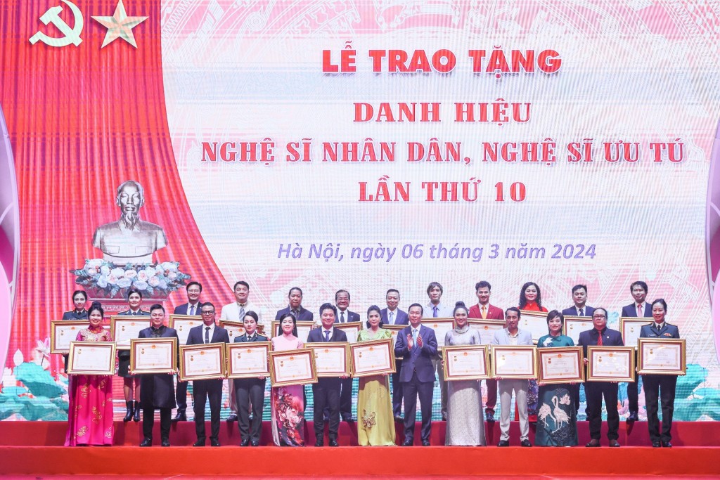 Trao tặng danh hiệu Nhân dân, Ưu tú tới 389 nghệ sĩ