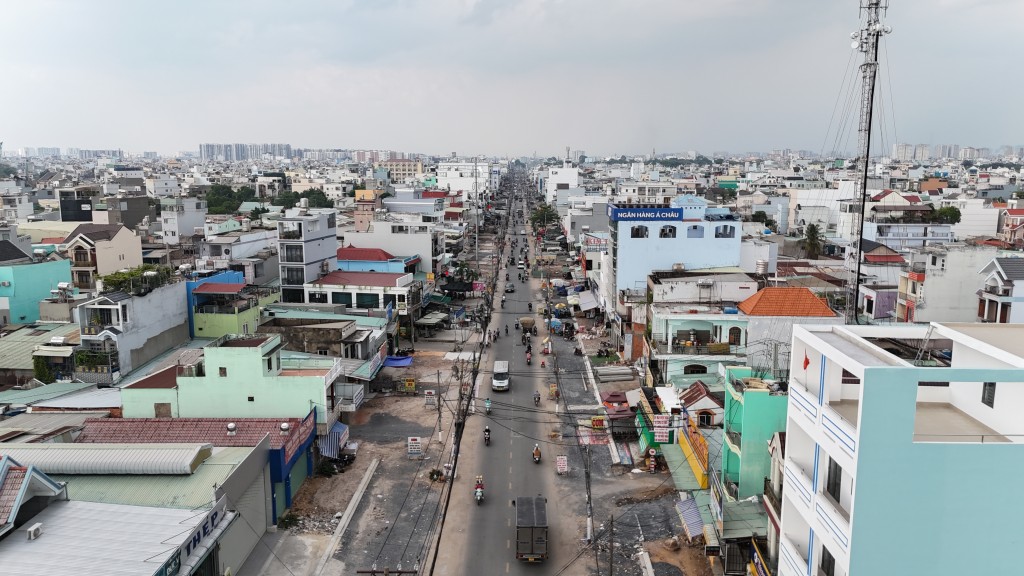 Dự án đầu tư mở rộng đường Tân Kỳ - Tân Quý dài gần 2km, từ đường Bình Long đến Mã Lò (quận Bình Tân), khởi công vào tháng 3/2023. Tổng mức đầu tư dự án hơn 237 tỷ đồng