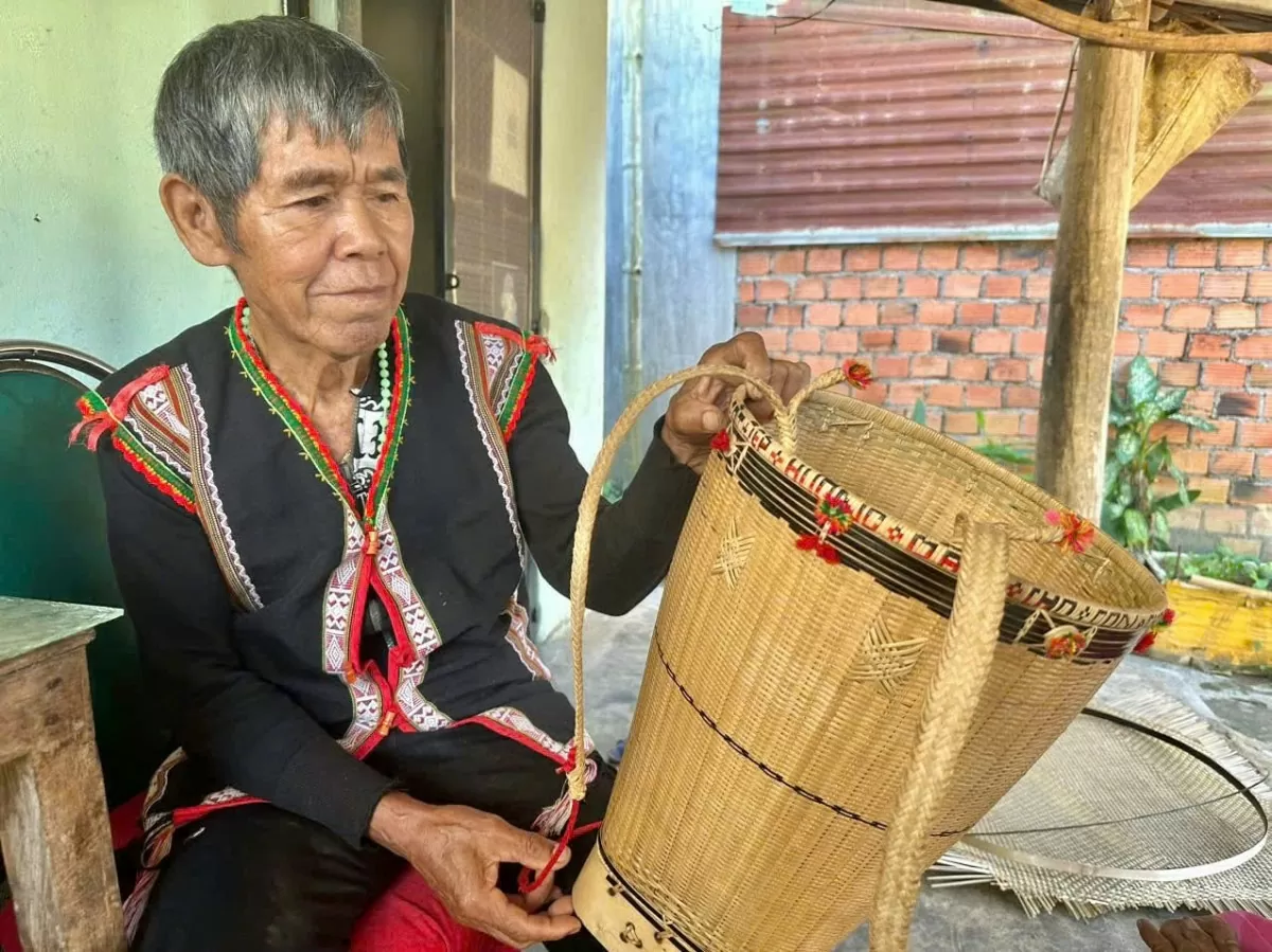 Kon Tum: Người Xơ Đăng bảo tồn nghề đan lát truyền thống