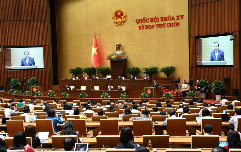 Toàn cảnh phiên chất vấn sáng 19/6. Ảnh: QH