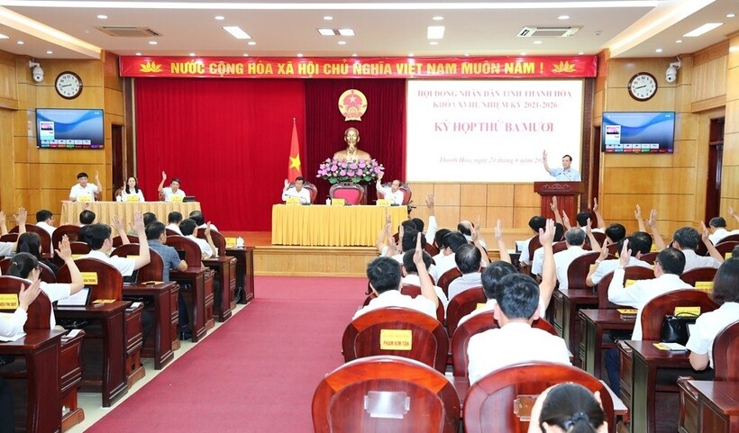 Các nghị quyết được thông qua sẽ tạo hành lang pháp lý cho việc vận hành hiệu quả mô hình chính quyền mới và thực hiện thắng lợi các nhiệm vụ phát triển kinh tế - xã hội của tỉnh Thanh Hóa. Ảnh Quốc Hương