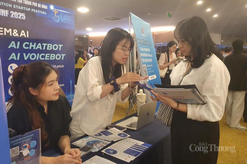 Triển lãm khởi nghiệp đổi mới sáng tạo trong khuôn khổ SURF 2025