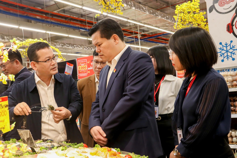 Các sản phẩm OCOP được hỗ trợ bán trên các sàn thương mại điện tử lớn, mang lại hiệu quả cao