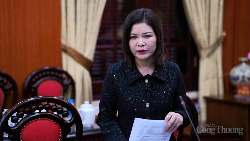 Bà Nguyễn Thuý Hiền phát biểu tại buổi làm việc (Ảnh: Thái Mạnh)