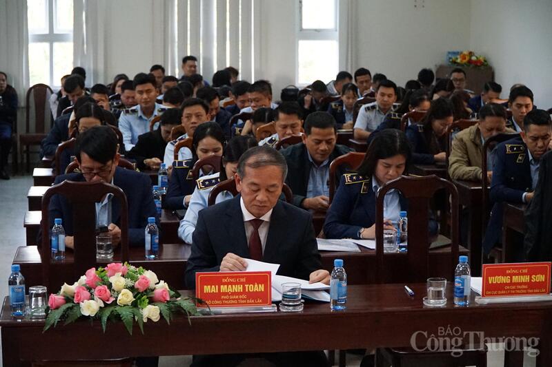 Các đại biểu tham dự Hội nghị tổng kết quản lý thị trường năm 2025, triển khai phương hướng nhiệm vụ năm 2026.