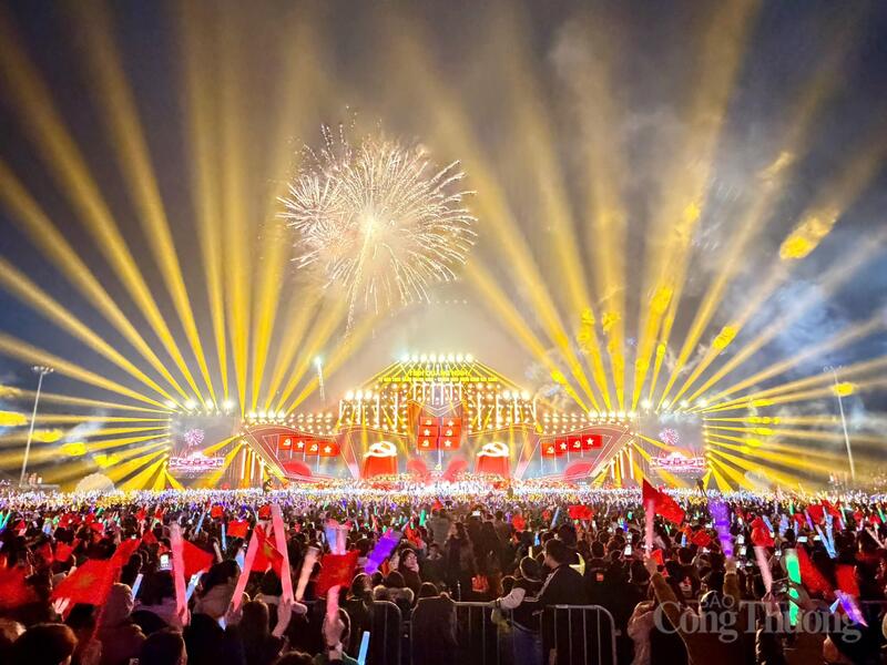 Quảng Ninh rực rỡ chương trình nghệ thuật chào mừng thành công Đại hội XIV của Đảng.