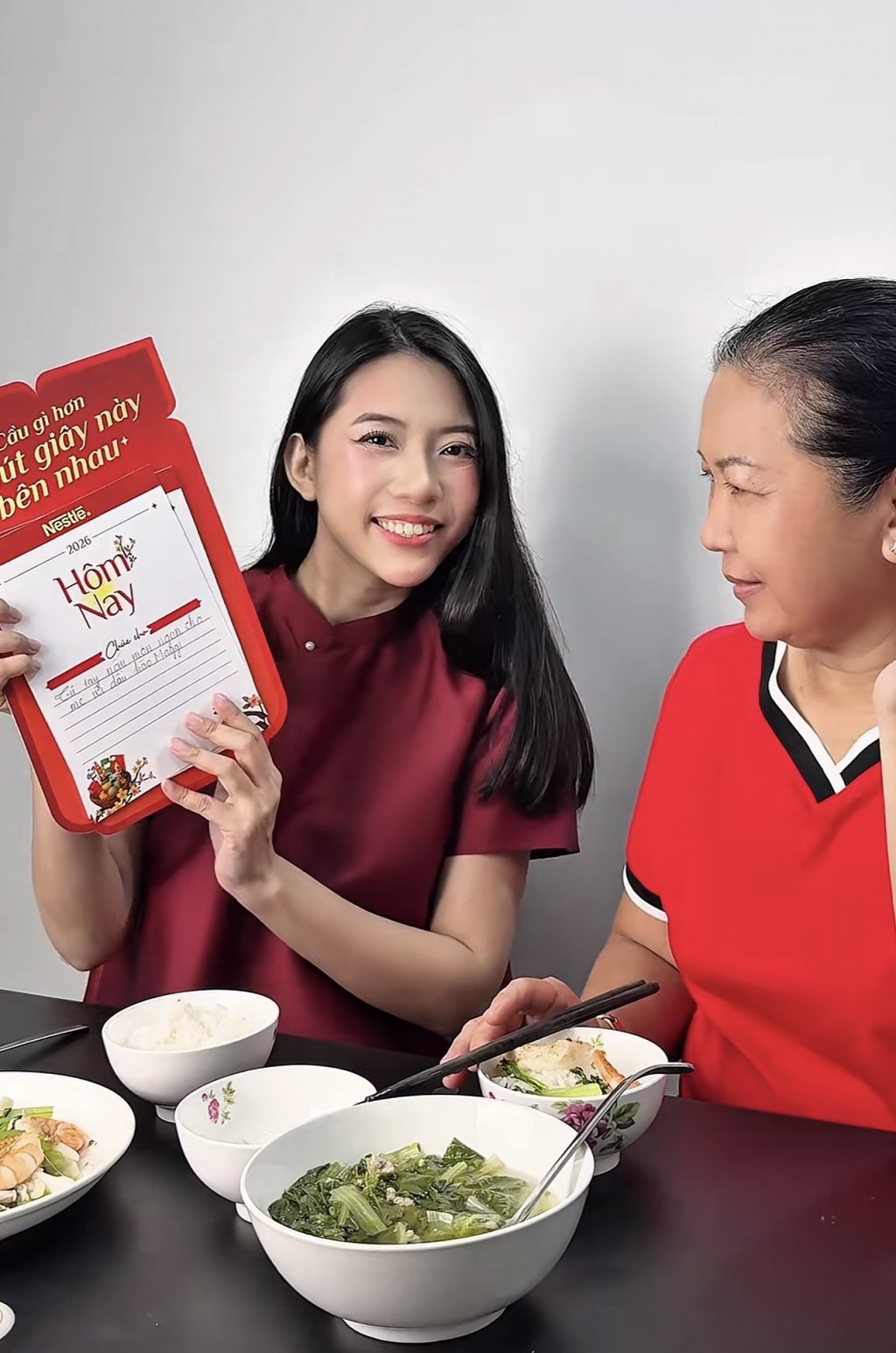 “Lịch Tết hôm nay” và góc nhìn mới: Tết không nằm ở ngày tháng, mà ở phút giây bên nhau