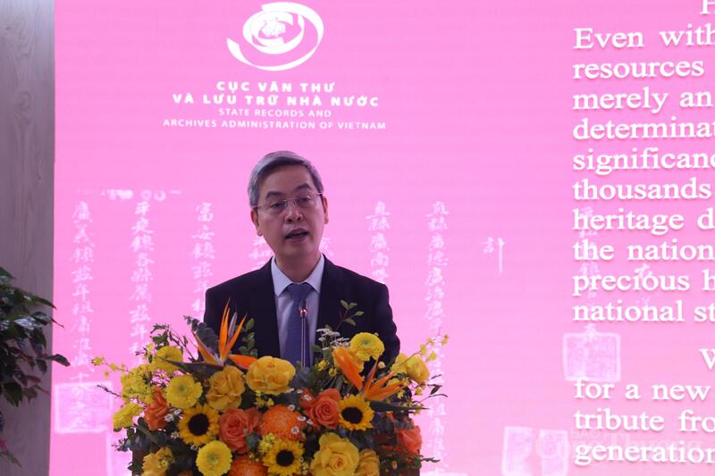 Cục trưởng Cục Văn thư và Lưu trữ nhà nước - ông Đặng Thanh Tùng phát biểu tại Lễ ra mắt Không gian giới thiệu Di sản tư liệu thế giới của Việt Nam và tài liệu lưu trữ quốc gia tiêu biểu. Ảnh: Hoa Quỳnh