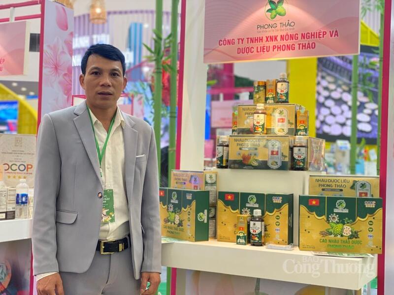 Ông Tô Công - Giám đốc kinh doanh Công ty TNHH Xuất nhập khẩu nông nghiệp và dược liệu Phong Thảo. Ảnh: Hải Linh