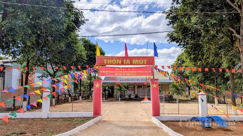 Điểm bầu cử tại thôn Ia Mút.