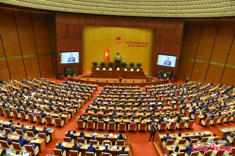 Đúng 8 giờ sáng ngày 6/4/2026, Quốc hội họp Phiên khai mạc Kỳ họp thứ Nhất, Quốc hội khóa XVI tại Hội trường Diên Hồng.