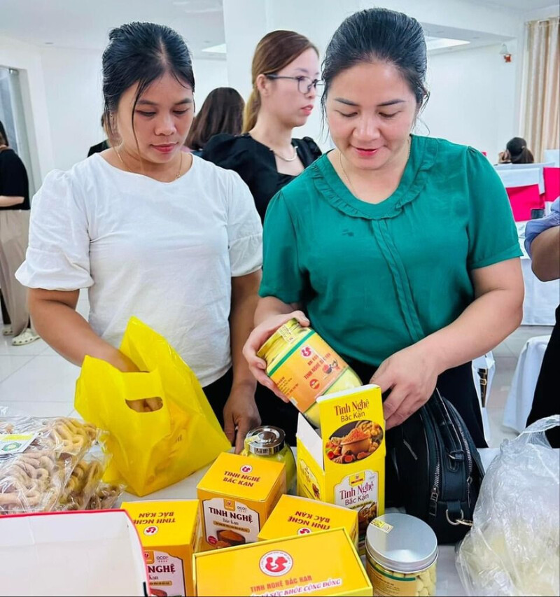 Sản phẩm tinh nghệ Bắc Kạn của Công ty cổ phần Nông sản Bắc Kạn là một trong 6 sản phẩm của Thái Nguyên được vinh danh sản phẩm công nghiệp nông thôn tiêu biểu năm 2025. Ảnh: HN