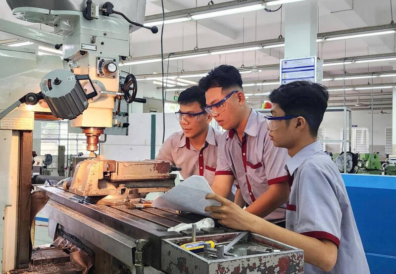 Hoạt động sản xuất tại các khu công nghiệp ở Tây Ninh tiếp tục tăng trưởng, trong đó chế biến, chế tạo giữ vai trò chủ lực. Ảnh: Đặng Tuấn
