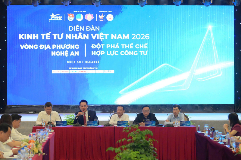 Ban Tổ chức đã dẫn dắt các nội dung hỏi đáp thẳng thắn, cụ thể, sáng rõ từng vấn đề. Ảnh: Mai Liễu