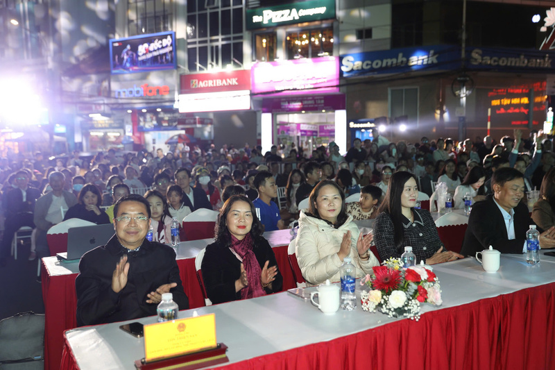 Các đại biểu tham dự chương trình. Ảnh: ĐVCC