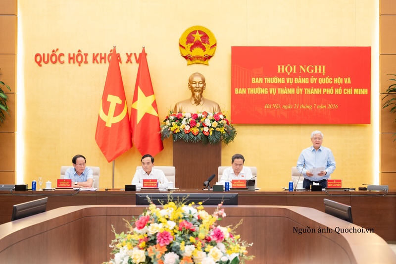 Phó Chủ tịch Thường trực Quốc hội Đỗ Văn Chiến phát biểu. Ảnh: Vũ Hiếu